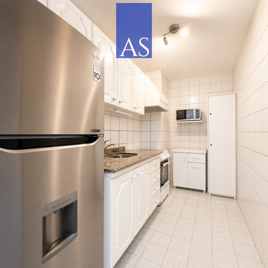 Apartamento ID.4418 - Apartamento 1 dormitorio en venta cercano al Mar terraza y cochera Playa Mansa Punta del Este