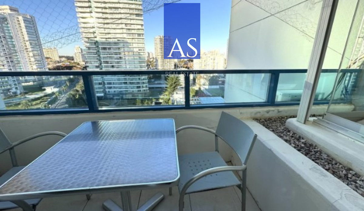 Apartamento ID.4525 - Apartamento 3 dormitorios piso alto frente al mar planta de categorí