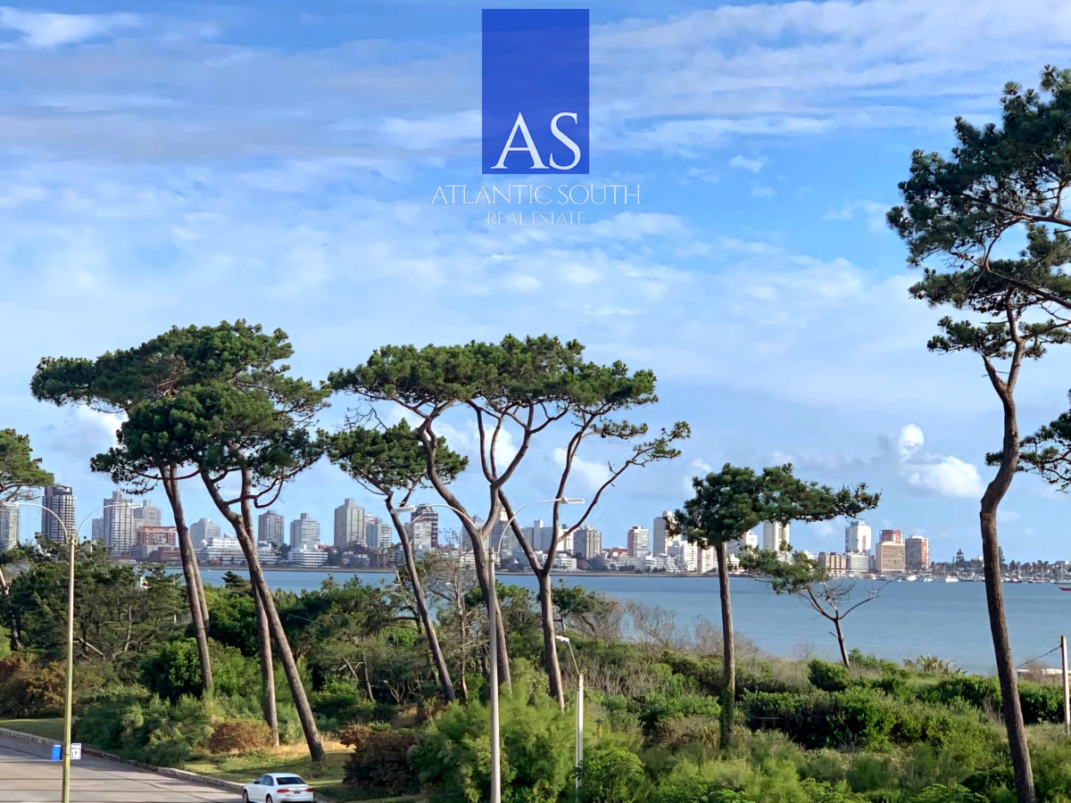 Apartamento ID.3649 - Apartamento 3 dormitorios con estufa a leña y parrillero primera linea Playa Mansa