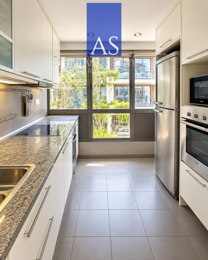 Apartamento ID.5202 - Apartamento en venta en playa mansa, Punta del Este