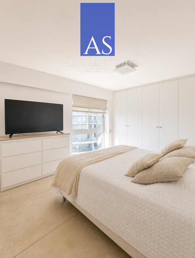 Apartamento ID.4892 - Planta de categoría de 3 suites reciclada frente al mar en Península