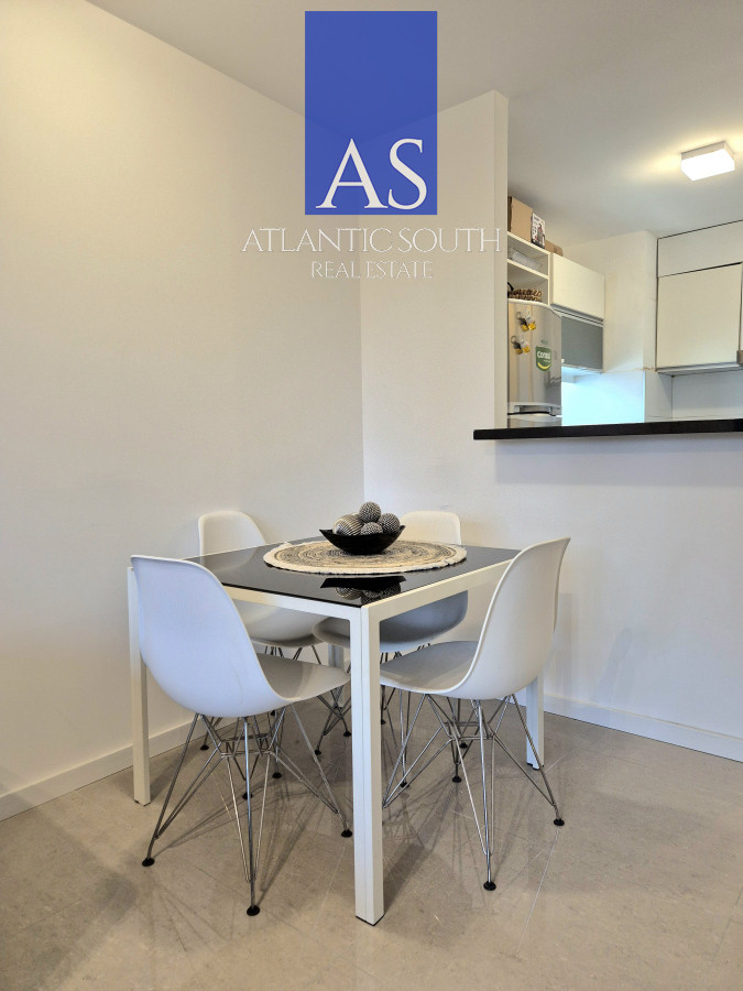 Apartamento ID.4226 - Oportunidad en venta Apartamento 1 dormitorio y medio terraza cochera piscina Playa Mansa Punta del Este