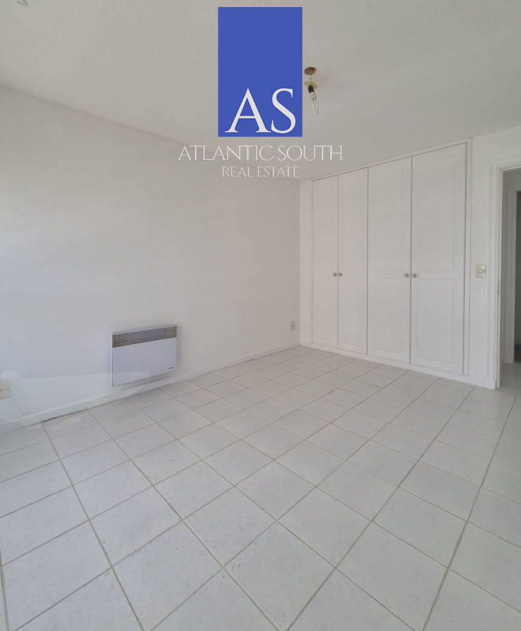 Apartamento ID.4427 - Venta apartamento 1 domritorio con terraza en Playa Mansa Punta del Este