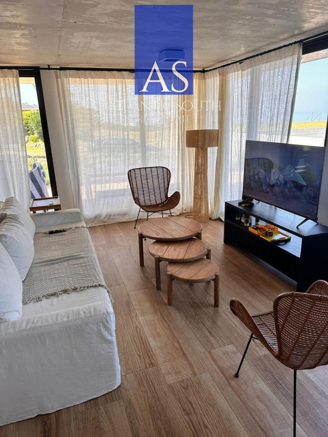 Apartamento ID.4314 - Apartamento 3 dormitorios con parrillero a estrenar garage primera linea Playa Mansa Pinares 