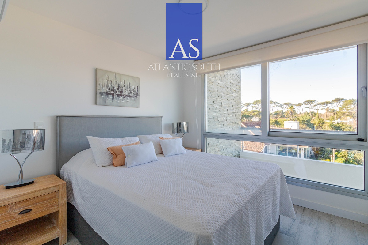 Apartamento ID.3559 - Espectacular Penthouse primera linea frente al mar Playa Mansa Pinares Punta del Este