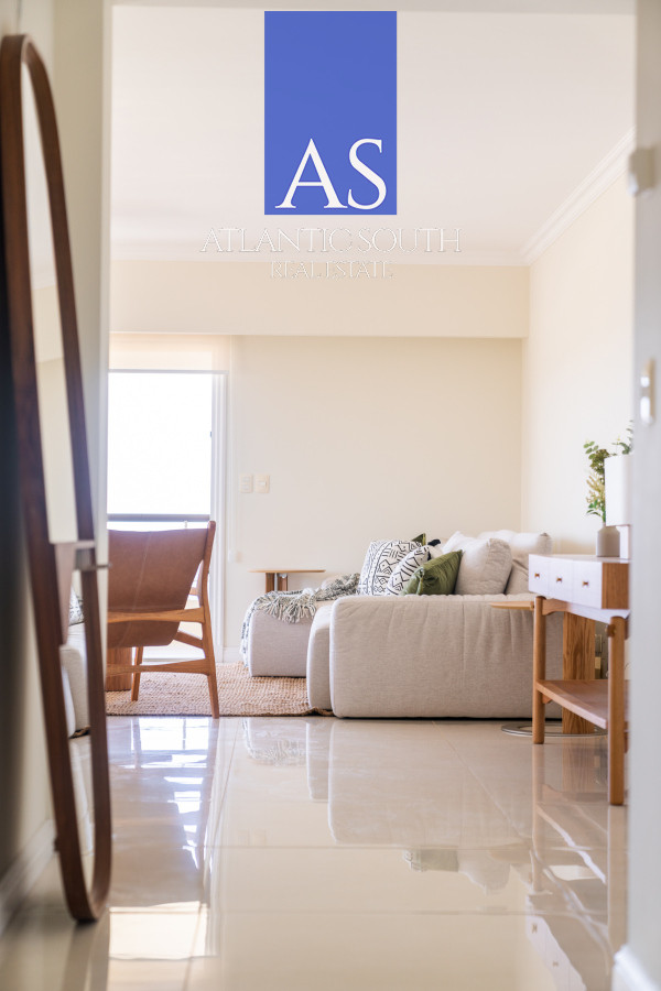 Apartamento ID.4135 - Apartamento 4 dormitorios frente al mar Playa Mansa , Punta del Este 