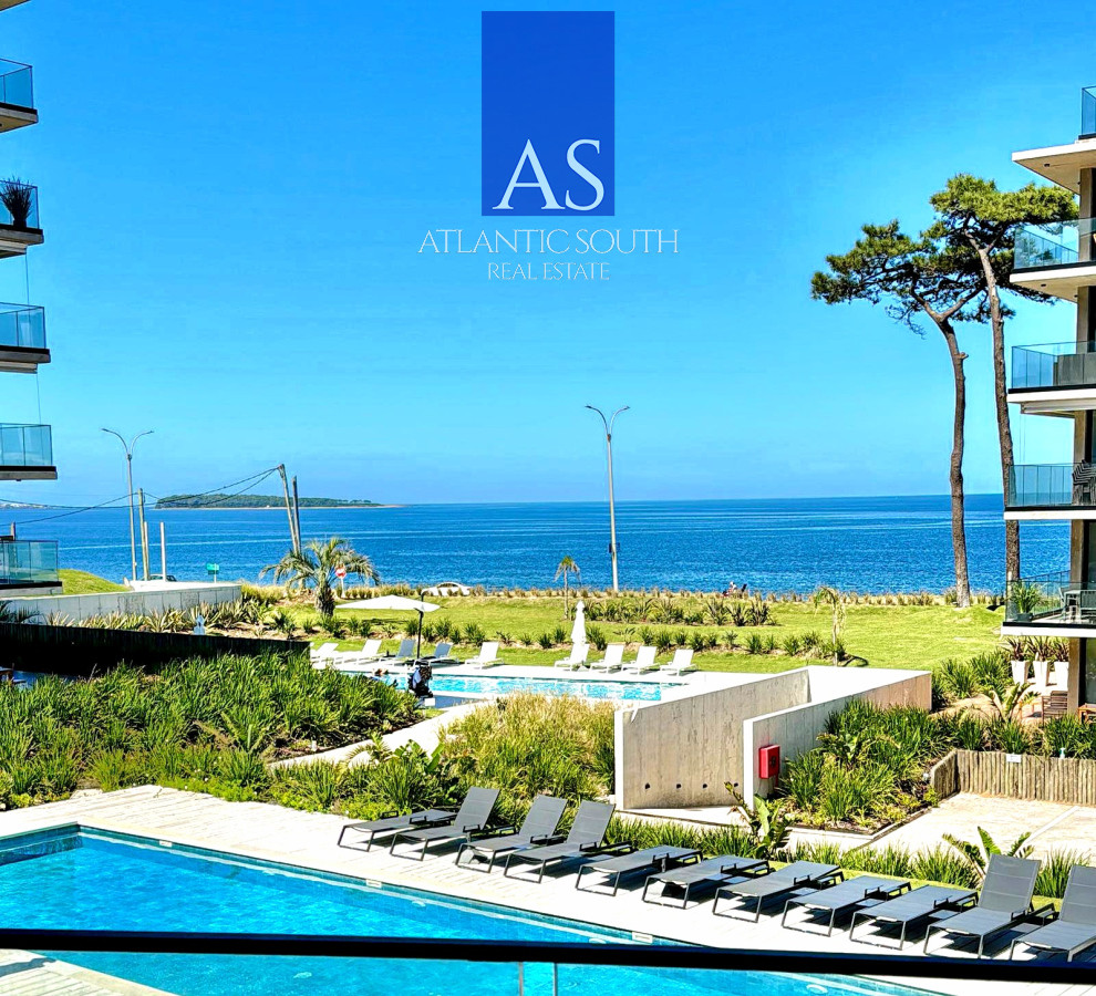 Apartamento ID.4024 - Apartamento de 2 dormitorios con vista al mar primera linea Playa Mansa 