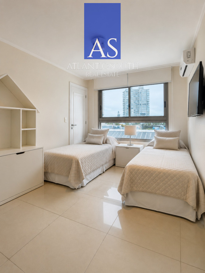 Apartamento ID.5042 - Apartamento de 2 dormitorios + dependencia completa en Imperiale II, Playa Brava