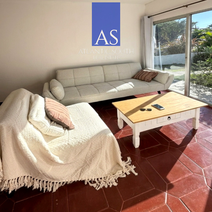 Apartamento ID.4665 - Apartamento de 2 dormitorios, patio con barbacoa y cochera techada en Punta del Este
