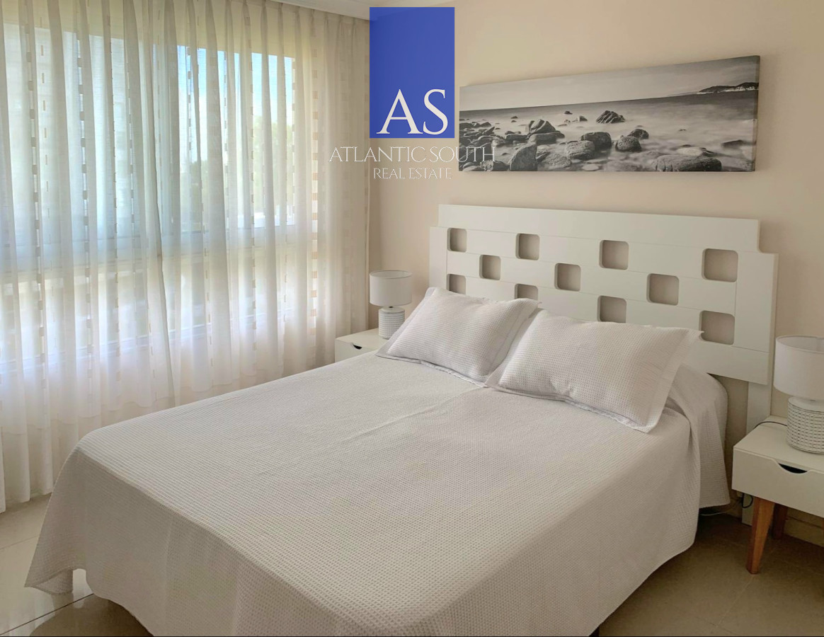 Apartamento ID.4094 - Apartamento de dos dormitorios en Ocean Drive , Punta del Este 