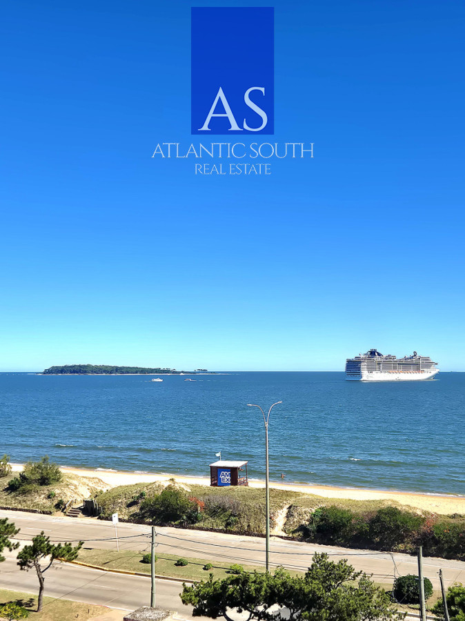Apartamento ID.4562 - Oportunidad de 2 dormitorios con vista al mar y balcón Primera línea Playa Mansa 