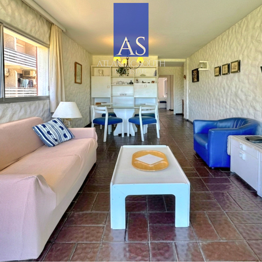 Apartamento ID.4546 - Oportunidad 2 dormitorios con terraza primera línea Playa Mansa 