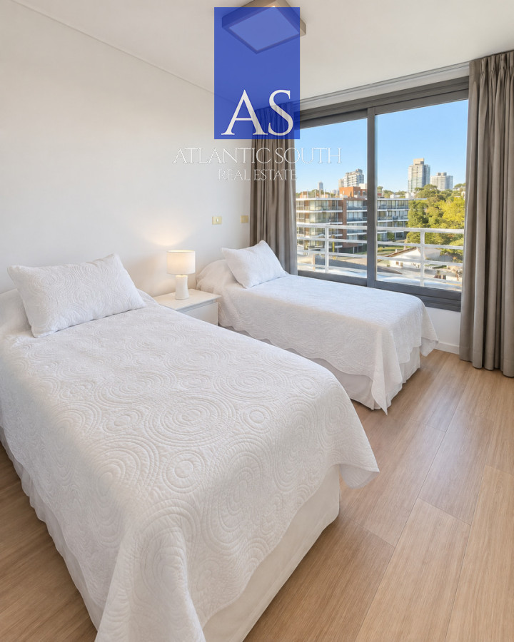 Apartamento ID.4933 - Apartamento de 2 dormitorios en venta y alquiler a 200 metros del mar en Playa Mansa