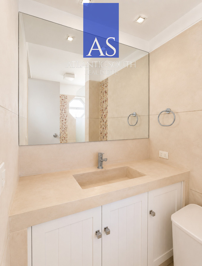 Apartamento ID.4892 - Planta de categoría de 3 suites reciclada frente al mar en Península