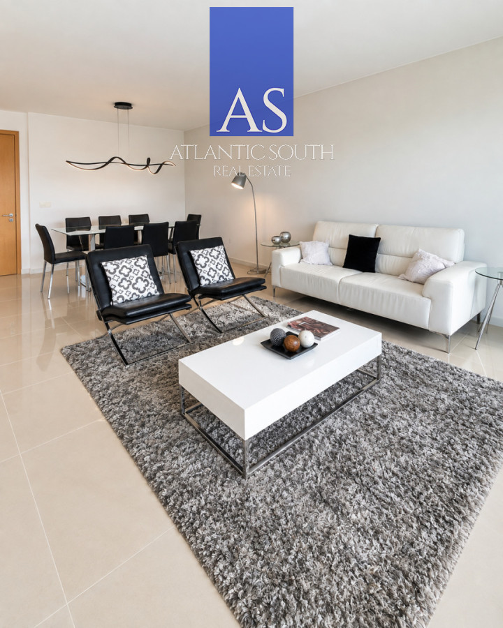 Apartamento ID.4939 - Apartamento de 3 suites frente al mar en Playa Mansa, Punta del Este