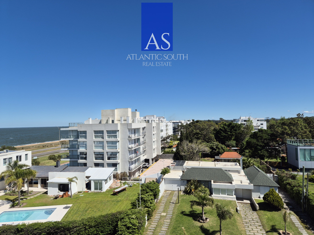 Apartamento ID.3674 - Apartamento 2 dormitorios con parrillero y vista frente al mar Playa Mansa Pinares Punta del Este