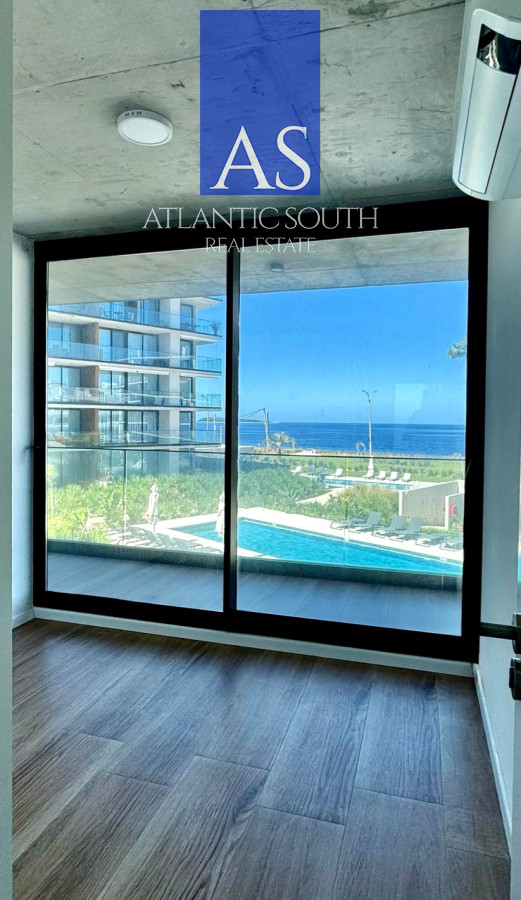 Apartamento ID.4024 - Apartamento de 2 dormitorios con vista al mar primera linea Playa Mansa 
