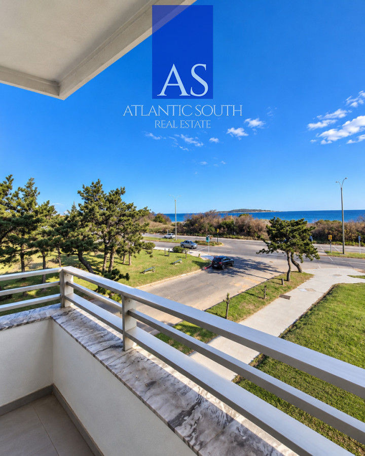 Apartamento ID.4175 - Apartamento de 3 dormitorios + servicio con vista al mar Playa Mansa