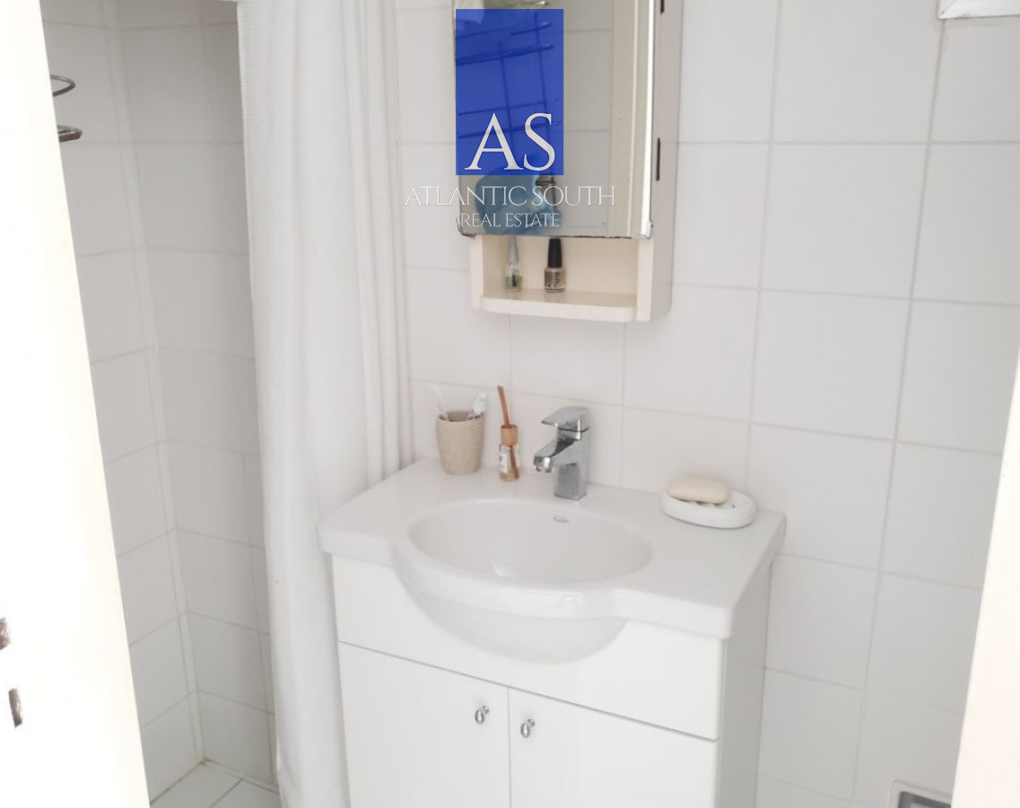 Apartamento ID.4270 - Apartamento de 3 dormitorios con servicios frente al mar en Playa Mansa 