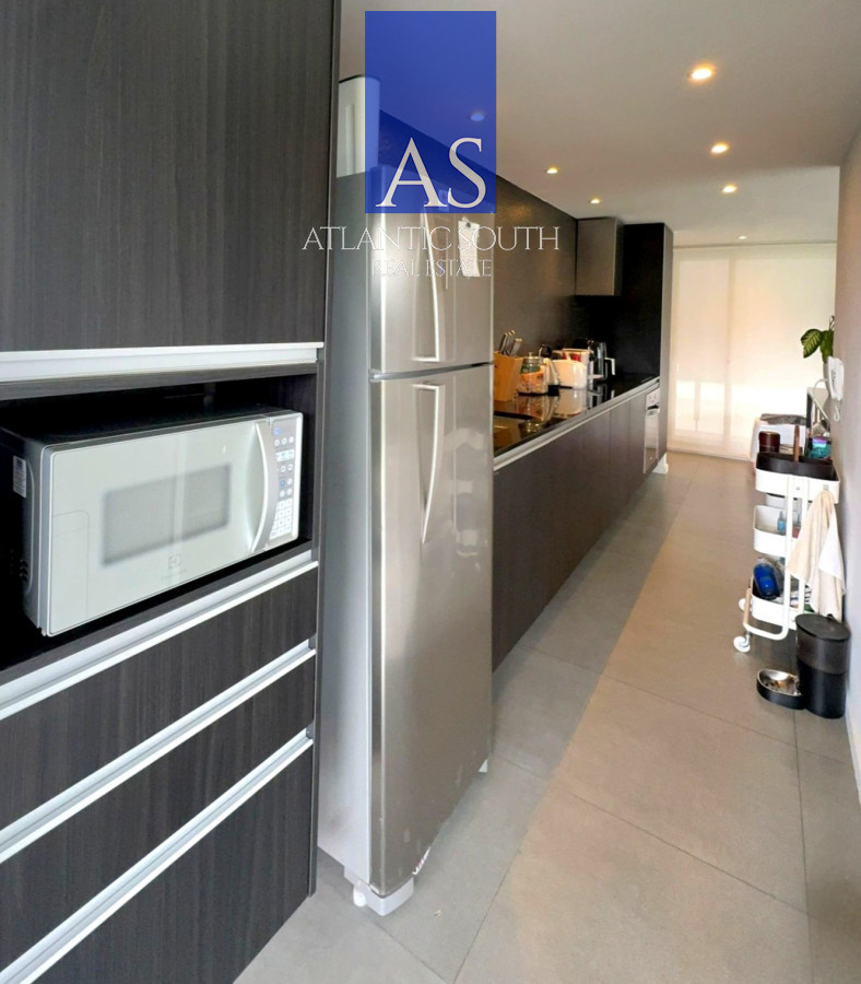 Apartamento ID.4541 - Penthouse de 2 dormitorios moderno + barbacoa uso exclusiva Playa Mansa Punta del Este