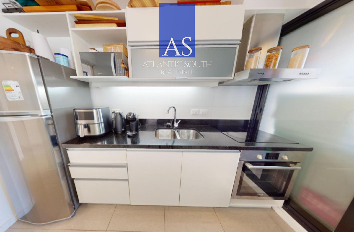 Apartamento ID.4483 - Apartamento 2 dormitorios moderno con terraza cochera piscina Playa Mansa Punta del Este
