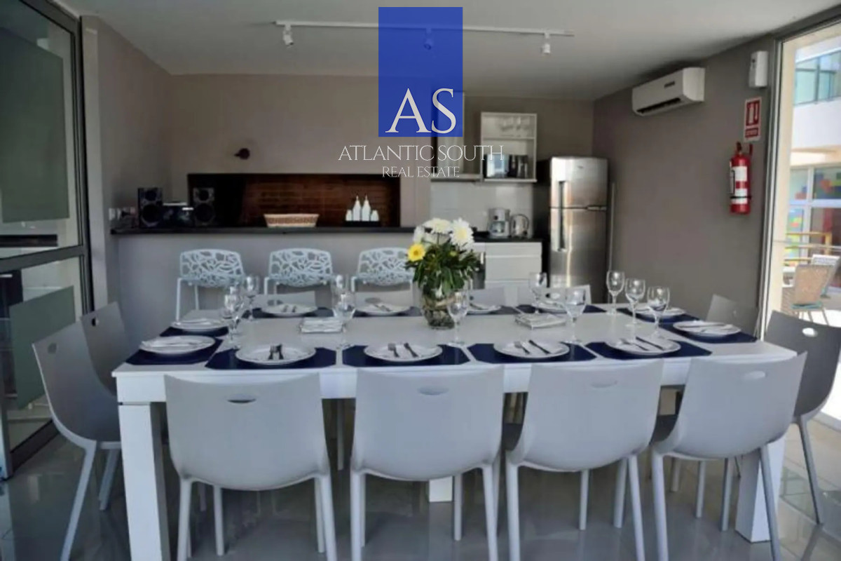 Apartamento ID.5009 - Apartamento de 2 dormitorios con vista y garage en Playa Brava, Punta del Este