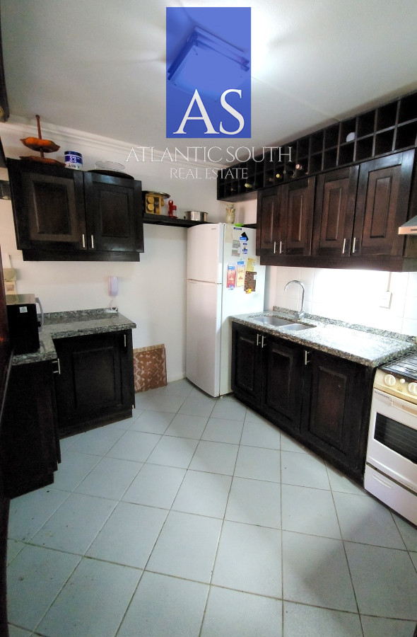 Apartamento ID.3505 - Apartamento 3 dormitorios primera linea frente al mar Playa Mansa Pinares con piscina y cochera
