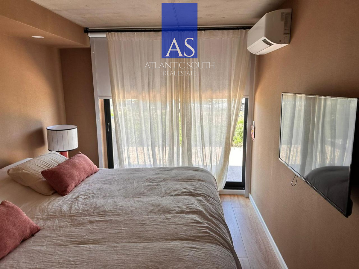 Apartamento ID.4314 - Apartamento 3 dormitorios con parrillero a estrenar garage primera linea Playa Mansa Pinares 