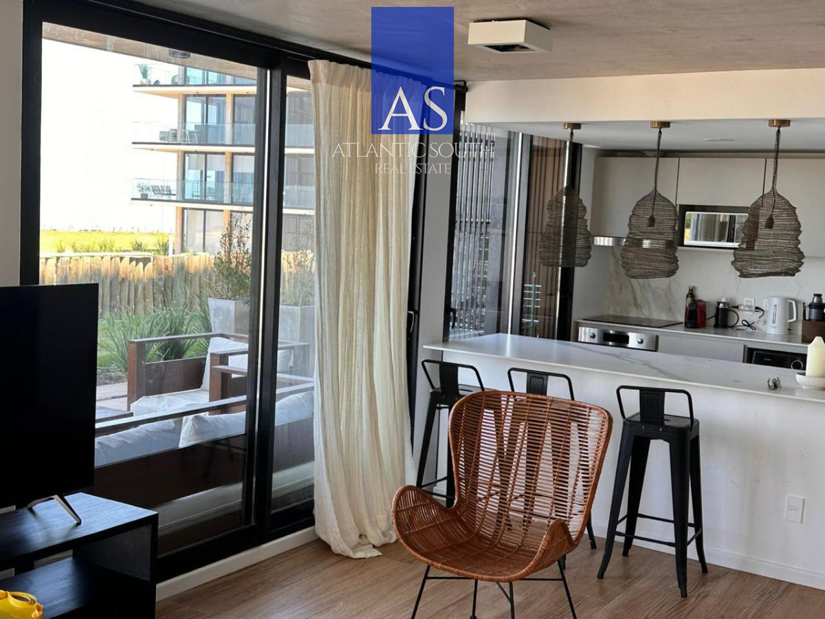 Apartamento ID.4314 - Apartamento 3 dormitorios con parrillero a estrenar garage primera linea Playa Mansa Pinares 