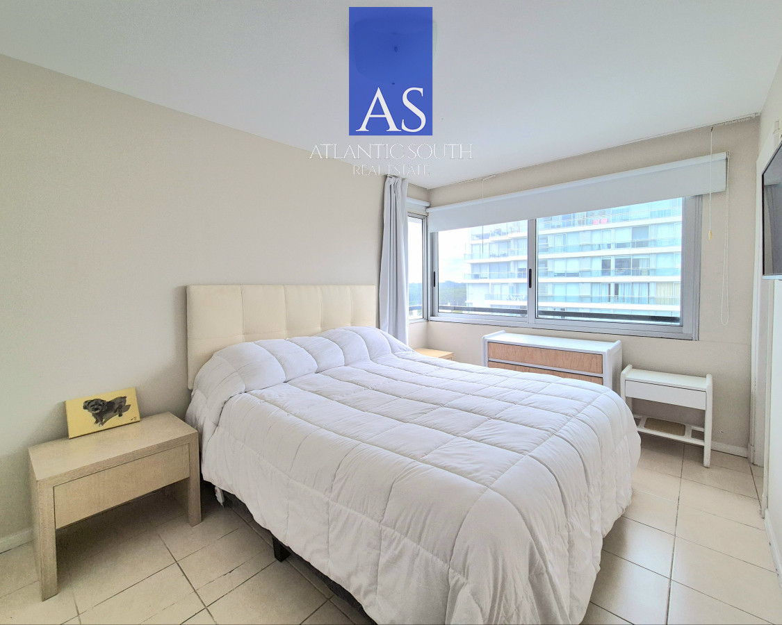 Apartamento ID.4065 - Oportunidad apartamento moderno piso alto 3 dormitorios 2 baños terraza con vista al mar garage venta Punta del Este Jardines del Country