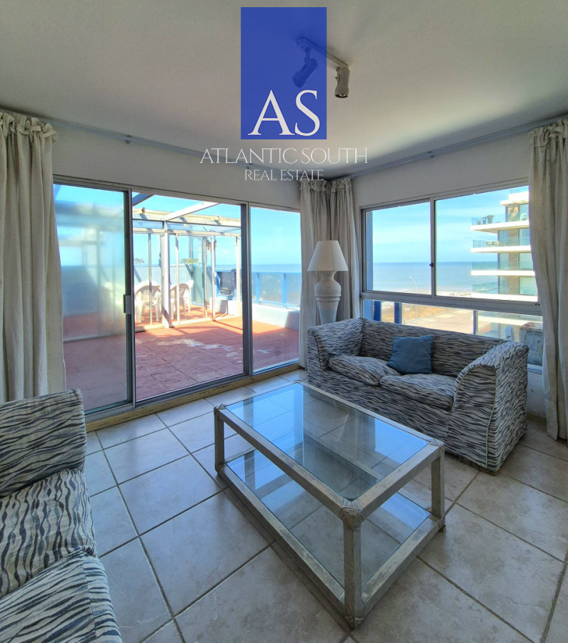 Apartamento ID.4565 - Oportunidad 3 dormitorios + servicio y gran terraza con parrillero propio en Playa Brava Punta del Este 