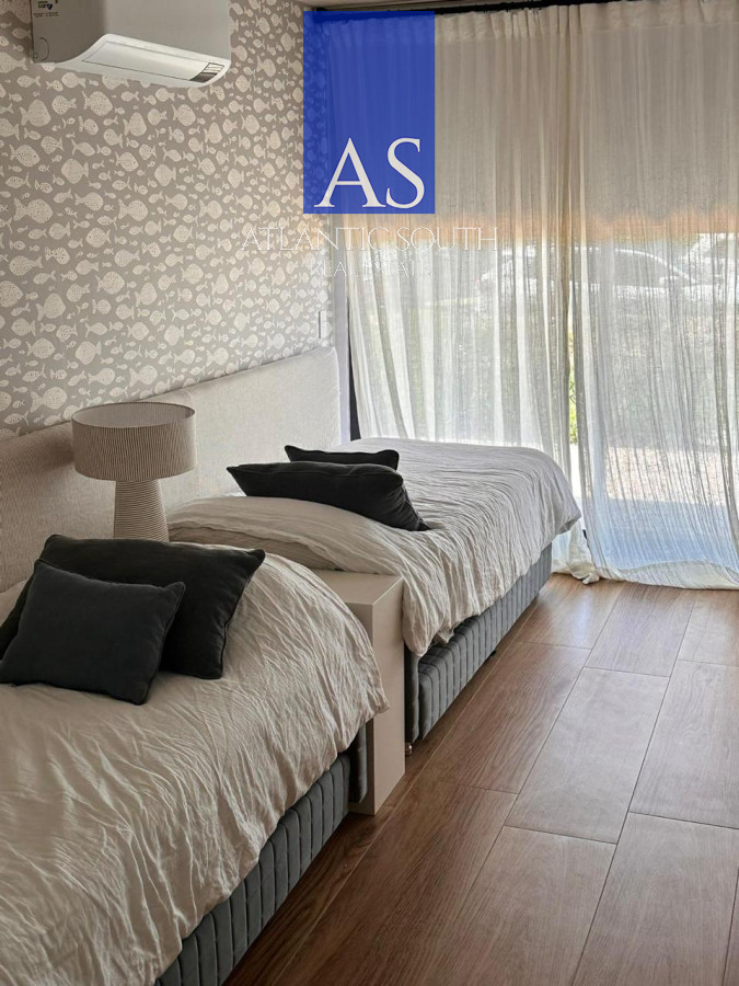 Apartamento ID.4314 - Apartamento 3 dormitorios con parrillero a estrenar garage primera linea Playa Mansa Pinares 