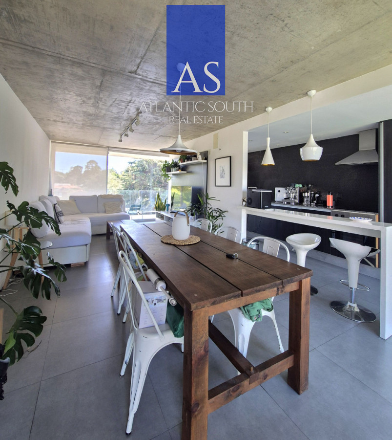 Apartamento ID.4541 - Penthouse de 2 dormitorios moderno + barbacoa uso exclusiva Playa Mansa Punta del Este