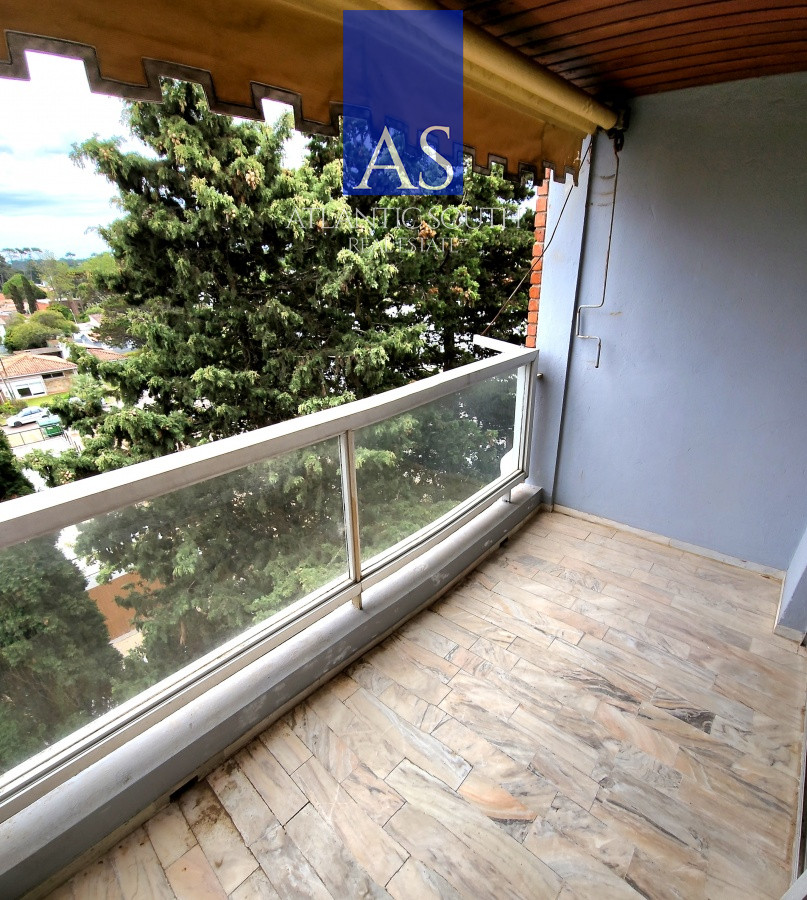 Apartamento ID.2502 - Oportunidad Penthouse 3 dormitorios con parrillero cochera Playa Mansa
