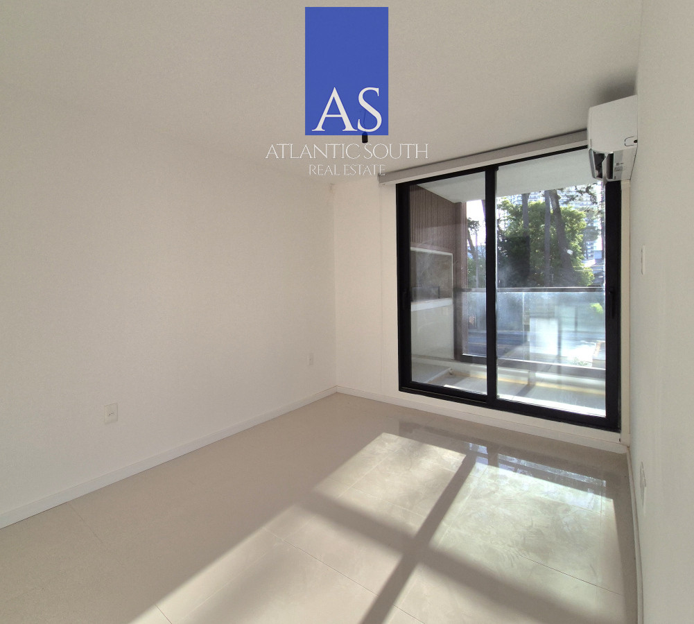 Apartamento ID.3931 - Venta apartamento 2 dormitorios con parrillero a estrenar 200mts del mar Playa Mansa
