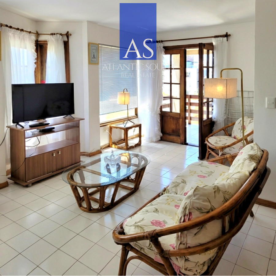 Apartamento ID.2590 - Apartamento 2 dormitorios con garage Península excelente ubicación