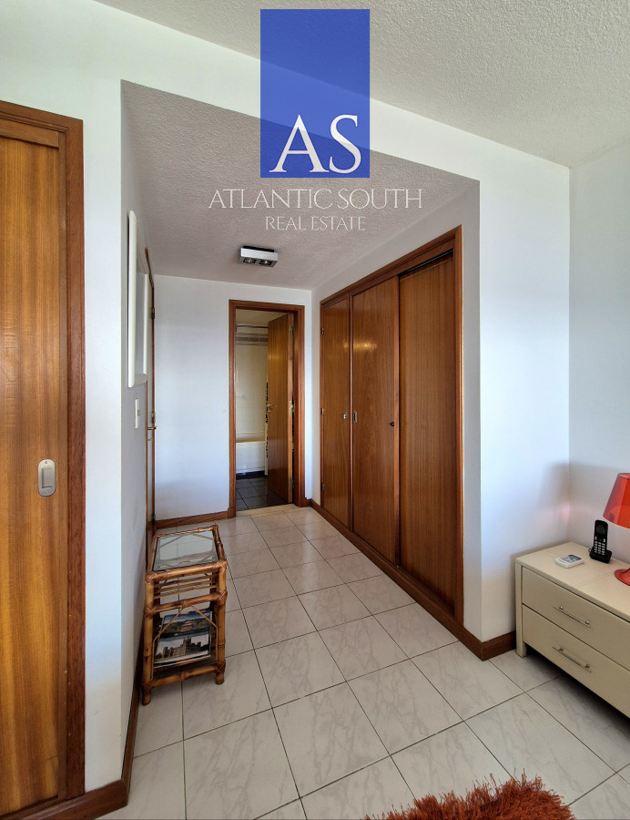 Apartamento ID.3964 - Apartamento 3 dormitorios + dependencia frente al mar parada 1 Playa Mansa Península