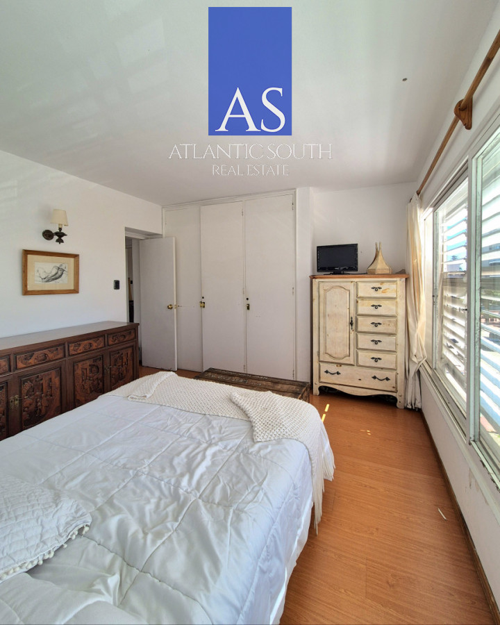 Apartamento ID.4456 - Apartamento 2 dormitorios con vista parcial al mar a metros del Puerto Punta del Este