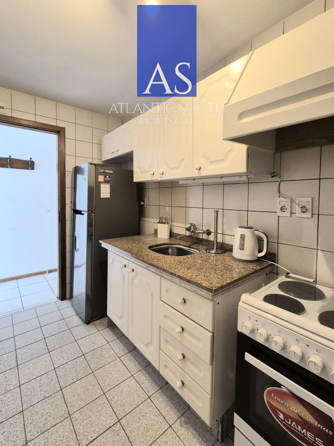 Apartamento ID.4418 - Apartamento 1 dormitorio en venta cercano al Mar terraza y cochera Playa Mansa Punta del Este