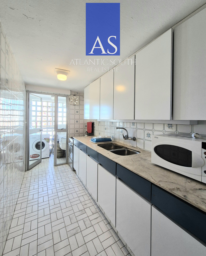 Apartamento ID.4375 - Apartamento piso alto vista espectacular en venta de 2 dormitorios + Dependencia completa en Península Puerto Punta del Este