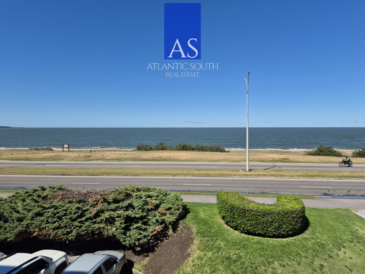 Apartamento ID.4284 - Apartamento reciclado 2 dormitorios frente al mar primera línea terraza cochera Playa Mansa Pinares