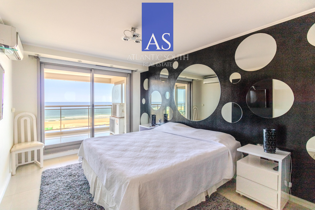 Apartamento ID.3856 - Apartamento de 3 dormitorios en suite frente al mar en Torre Imperiale Playa Brava Punta del Este