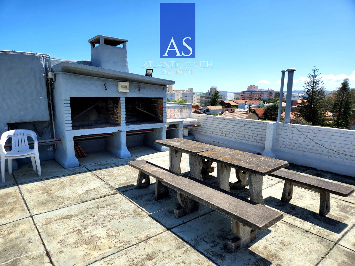 Apartamento ID.1971 - Apartamento 1 dormitorio vista al mar Playa Mansa Alquiler Anual y venta