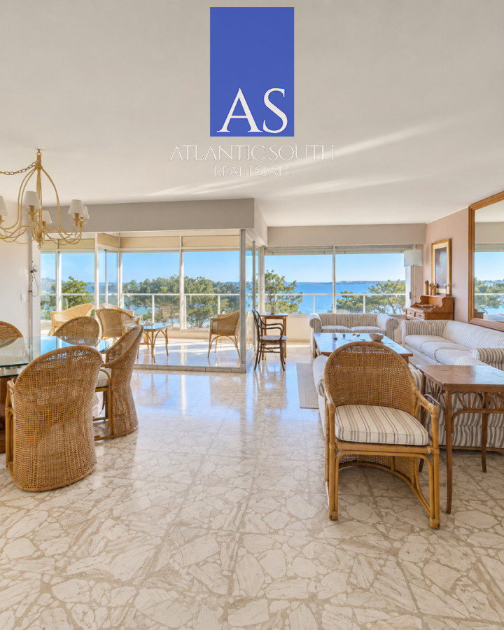 Apartamento ID.5124 - Planta de categoría 3 dormitorios+servicio frente al mar Playa Mansa Punta del Este