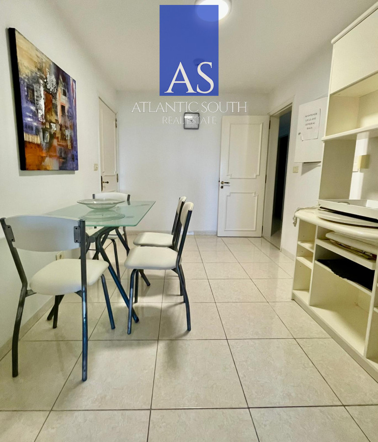 Apartamento ID.4315 - Apartamento de 4 dormitorios con parrillero en primera linea Playa Mansa