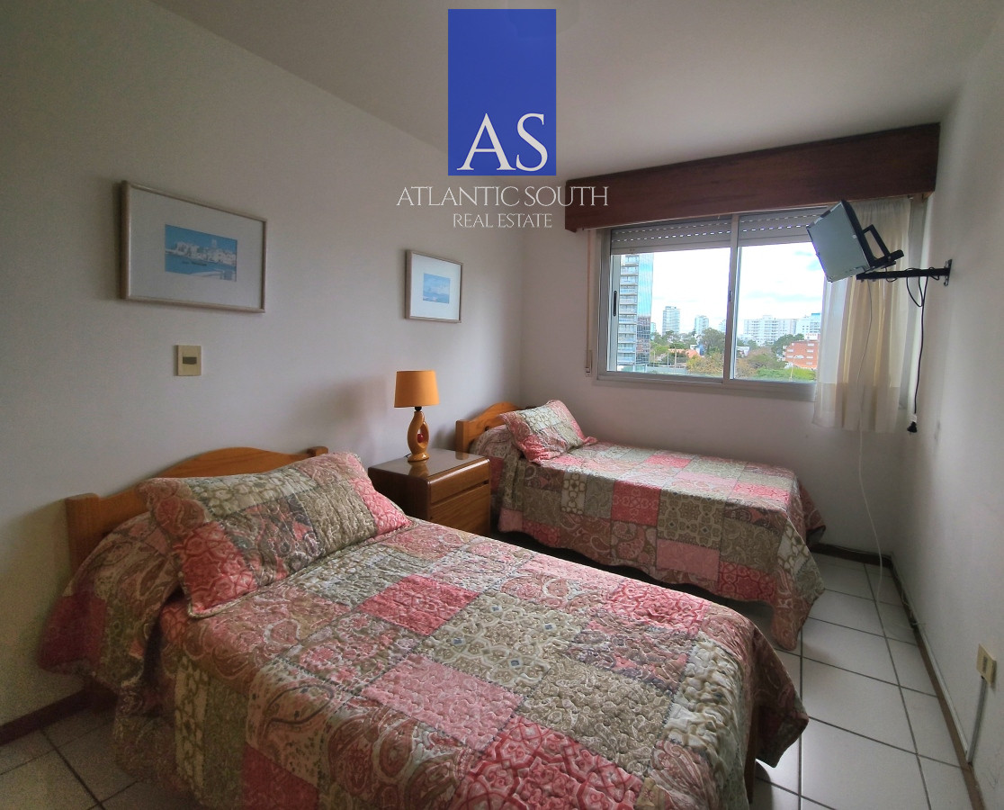 Apartamento ID.3566 - Oportunidad en venta 2 dormitorios zona Conrad a sólo 200mts del mar en parada 4 de Playa Mansa Punta del Este