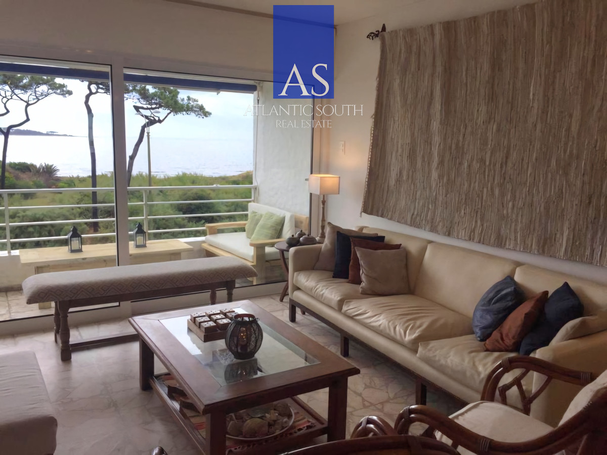 Apartamento ID.3649 - Apartamento 3 dormitorios con estufa a leña y parrillero primera linea Playa Mansa