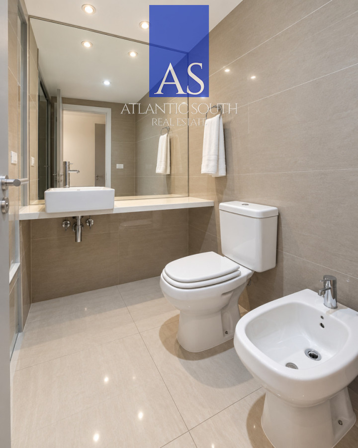 Apartamento ID.4933 - Apartamento de 2 dormitorios en venta y alquiler a 200 metros del mar en Playa Mansa