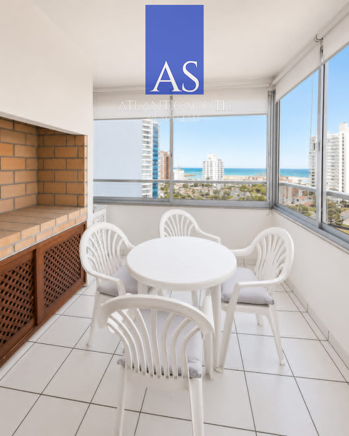 Apartamento ID.4995 - Apartamento de 2 dormitorios con parrillero propio y vista al mar en Punta del Este