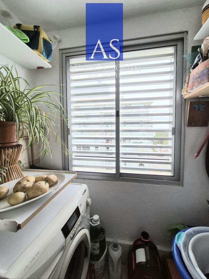 Apartamento ID.4065 - Oportunidad apartamento moderno piso alto 3 dormitorios 2 baños terraza con vista al mar garage venta Punta del Este Jardines del Country